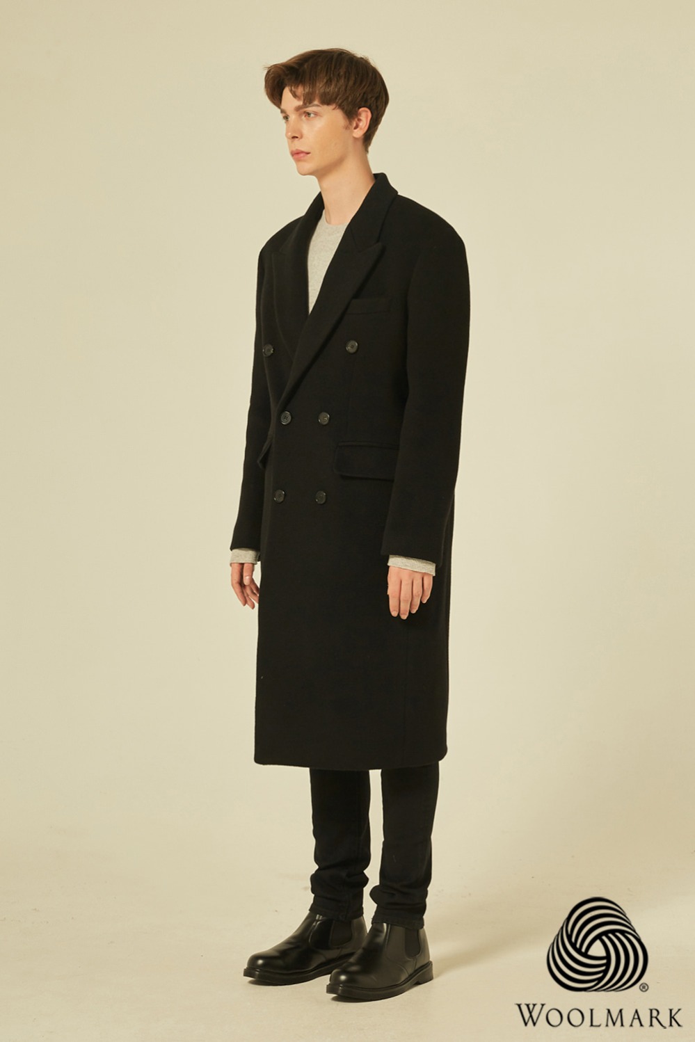 Wool 100% Peaked Double Coat (Black)